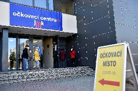 large-capacity vaccination center in Hodonin, vaccine, covid-19, coronavirus, people, seniors