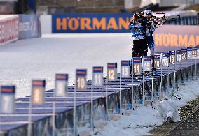 JOHANNA TALIHARM, EVA PUSKARCIKOVA