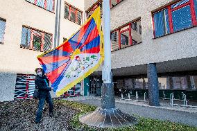 Hradec Kralove City Hall raises Tibetan  flag