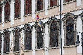 Prague City Hall raises Tibetan  flag