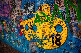 Mural art, John Lennon, Yellow Submarine.