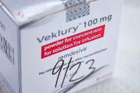 Remdesivir, Velkury, drugs, sign, box