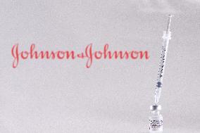 Vaccine, Johnson and Johnson, syringe.