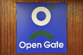 Open Gate elite primary school for exceptionally gifted children, logo