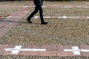 Masarykovo Square, Decin, memorial, little white cross, victims, coronavirus, covid-19