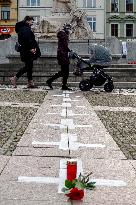 Masarykovo Square, Decin, memorial, little white cross, victims, coronavirus, covid-19