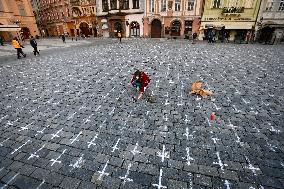 Old Town Square, Prague, memorial, little white cross