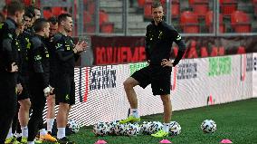 Tomas Soucek, Czech Republic national football team, training session