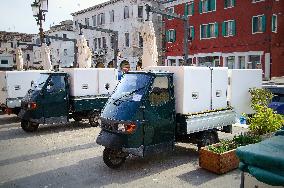 fish market, lockdown, fresh fish, sale