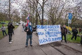 Embassy of the Russian Federation in Prague, protest, demonstration