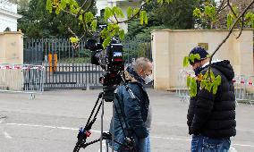 Embassy of the Russian Federation in Prague, TV crew