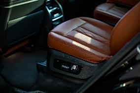 BMW X7 Car Decoration
