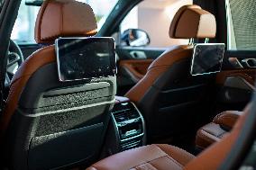 BMW X7 Car Decoration