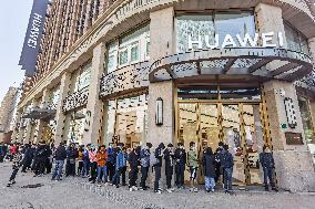 Apple Huawei Phone On Sale