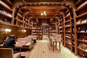 China Chongqing Zhongshuge Bookstore