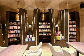 China Chongqing Zhongshuge Bookstore