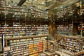 China Chongqing Zhongshuge Bookstore