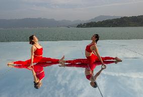 China Three Gorges Dam Yoga