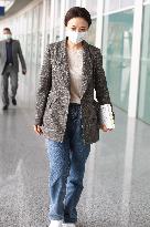 Actress Tongshu Yang