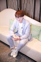 Singer MAO Buyi