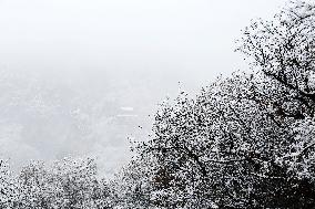 The First Snow In Pingliang City