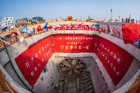 Jinan Yellow River Tunnel Through The First Hole