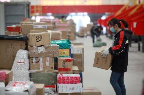 China's Double 11 E-commerce Festival Logistics Peak