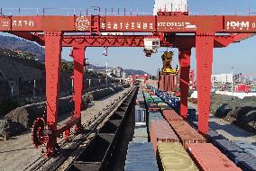 China-europe Freight Trains Grow