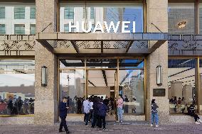 Huawei MATe40 Porsche Version