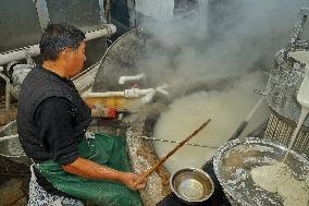 Vermicelli Production