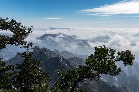 Laojun Mountain Covered With Snow