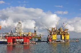 Semi-submersible Drilling Platforms Built