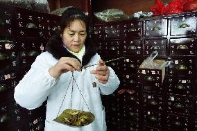 Chinese Winter Tonic Herbal Medicine