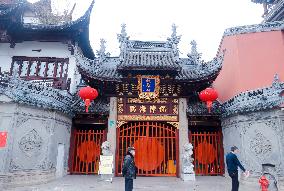 Chenghuang Temple Closed In Shanghai