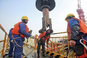 Changtai Yangtze River Bridge Construction