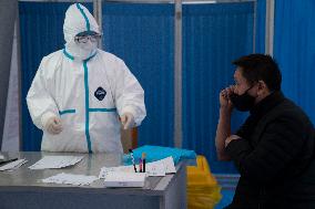 Tent Examination Room in Fever Clinic