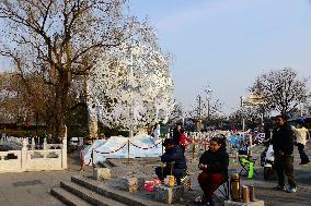 The Winter Olympics Statue Unveiled in Shichahai