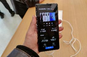 Huawei Mate X2 On Sale