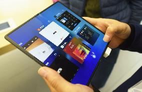 Huawei New Foldable Phone Mate X2 On Sale
