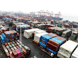 China Total Economic Output Exceeded 100 Trillion Yuan