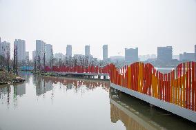 Colorful Steel Pipe Making Bridge Railings