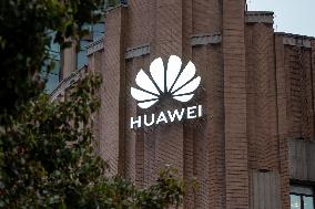 Huawei 5G patent fees