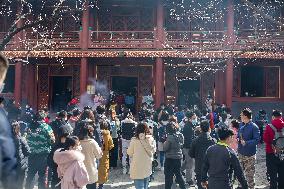 Yonghe Temple Reopens