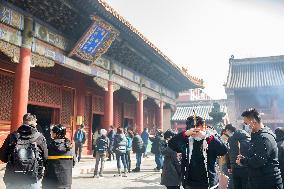 Yonghe Temple Reopens