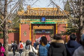 Yonghe Temple Reopens