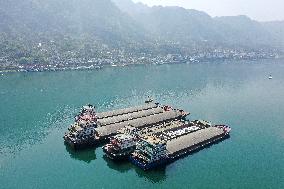 The Three Gorges Dam Locks Suspended For Maintenance