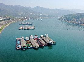 The Three Gorges Dam Locks Suspended For Maintenance