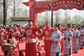 Classical Han Style Group Wedding