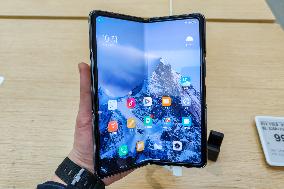 Xiaomi First Foldable Phone Mix Fold