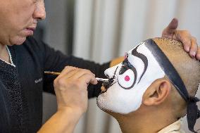 Peking Opera Making Up